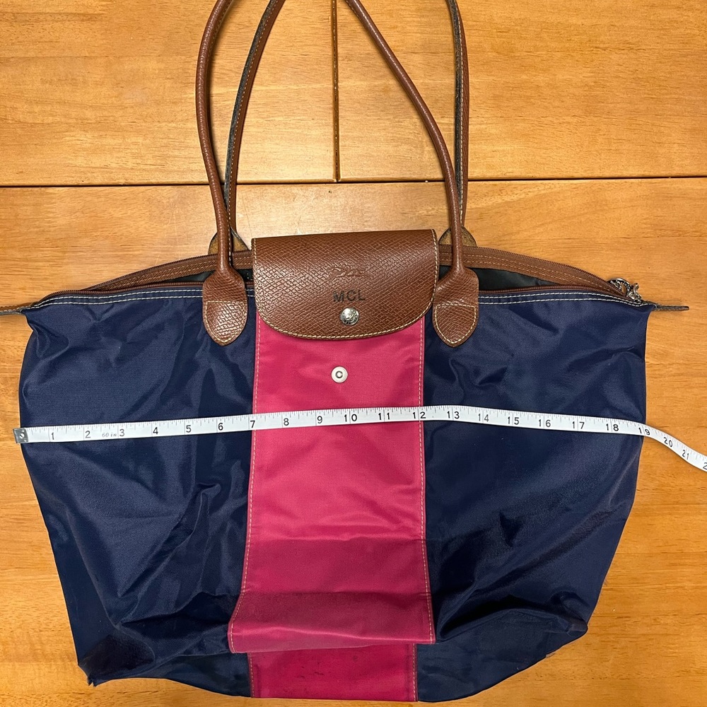 Longchamp medium tote